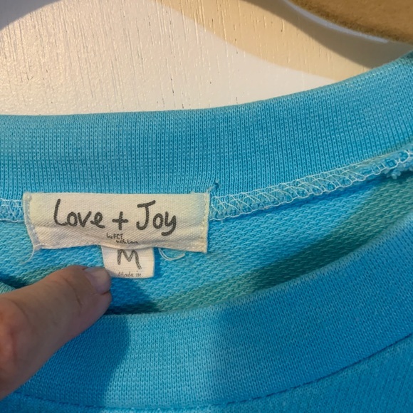 Beautiful arctic blue, tie-dye sweatshirt. Size M. - Picture 3 of 3